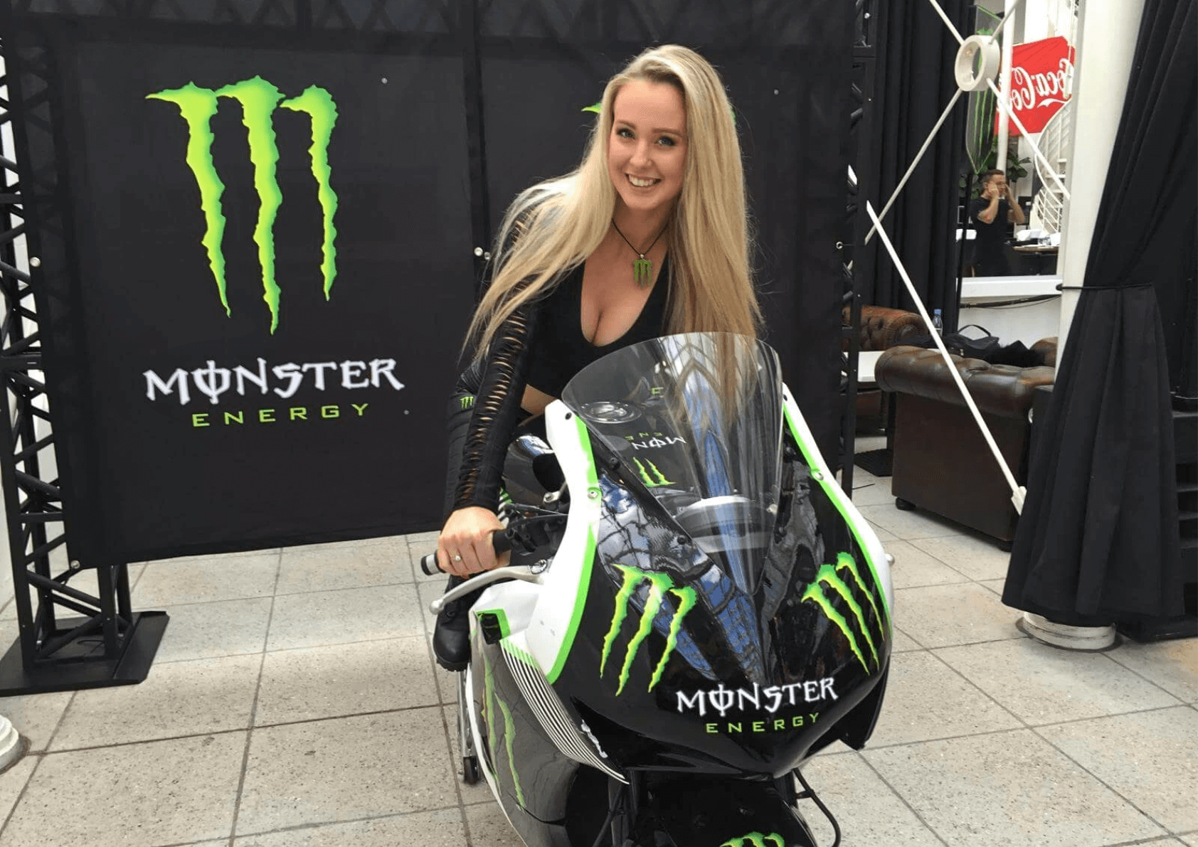 Veronika Bambasová jako monster girl